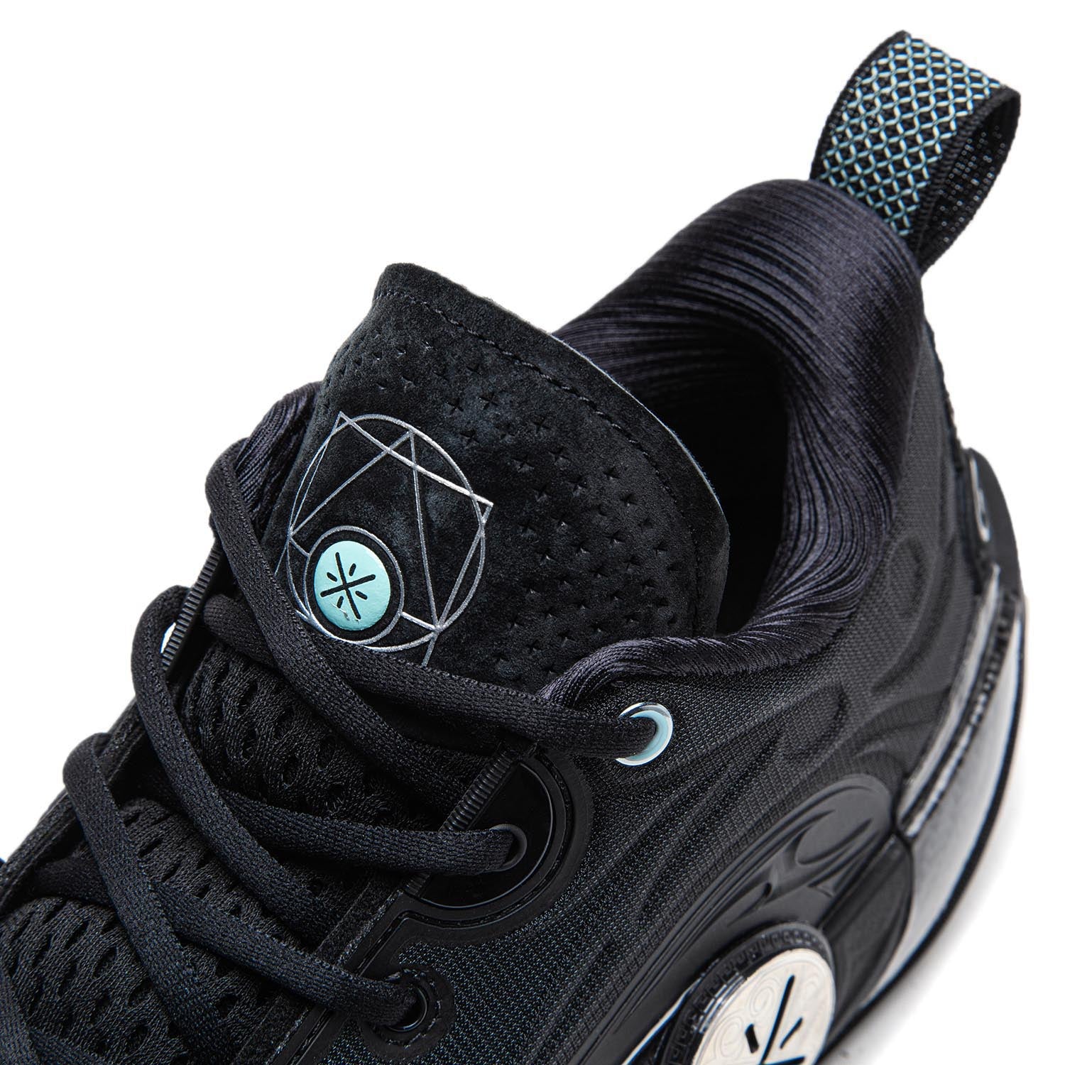 Way of Wade 12「黒曜石」｜NBAバスケシューズ｜WoW 12