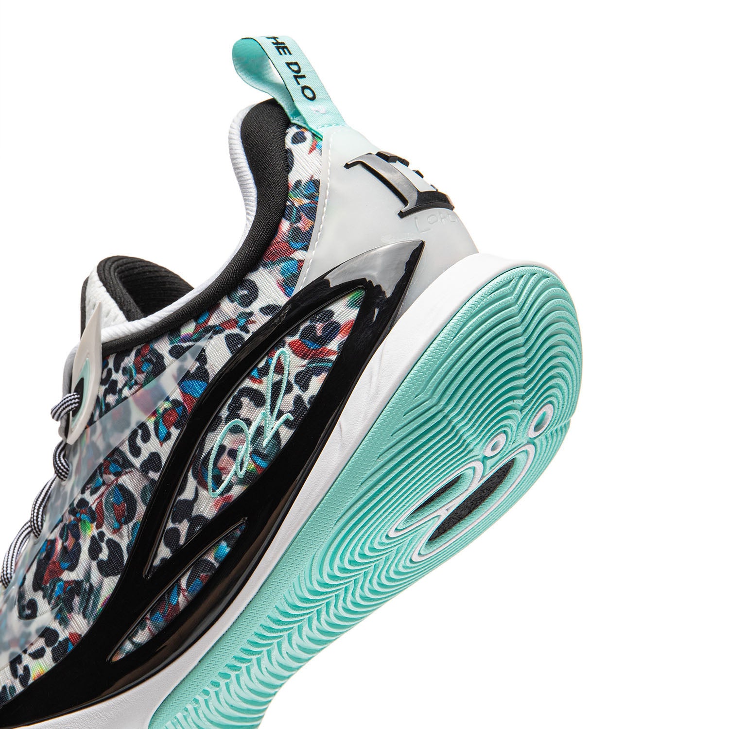 Dlo 2「バタフライグロウ」｜バスケットボールシューズ｜Way of Wade